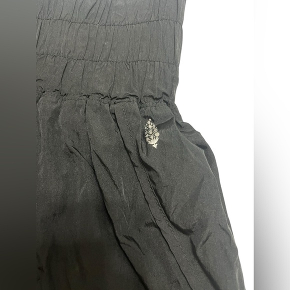 FREE PEOPLE MOVEMENT THE WAY HOME Womens Small Black Pull On Lined Shorts - Picture 3 of 5